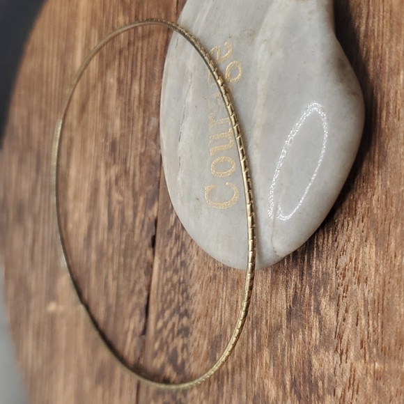 B2931 gold‎ tone lattice bracelet thin - Picture 1 of 2